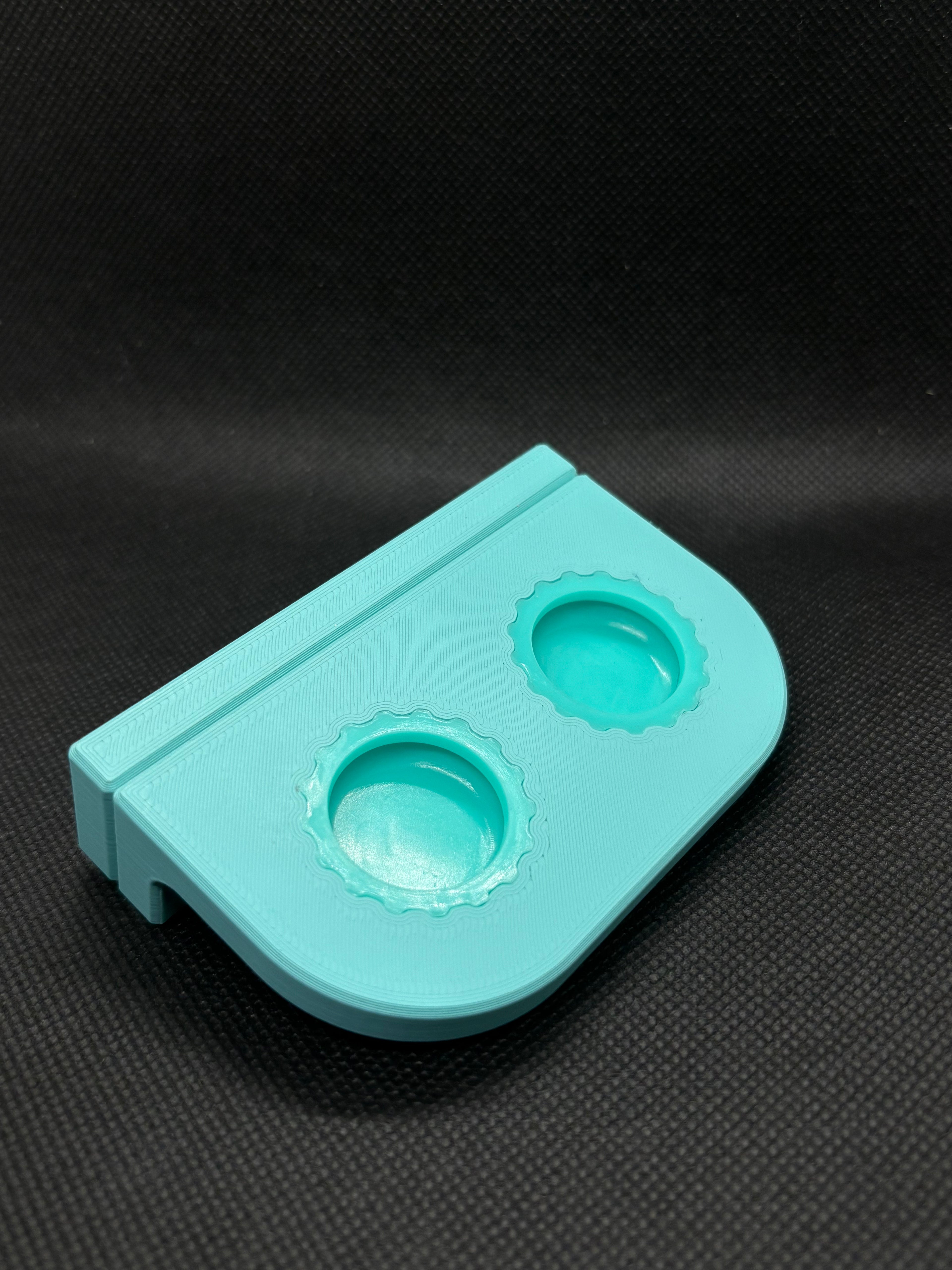 Magnetic Double Bottle Cap Feeding Ledge w/ Caps