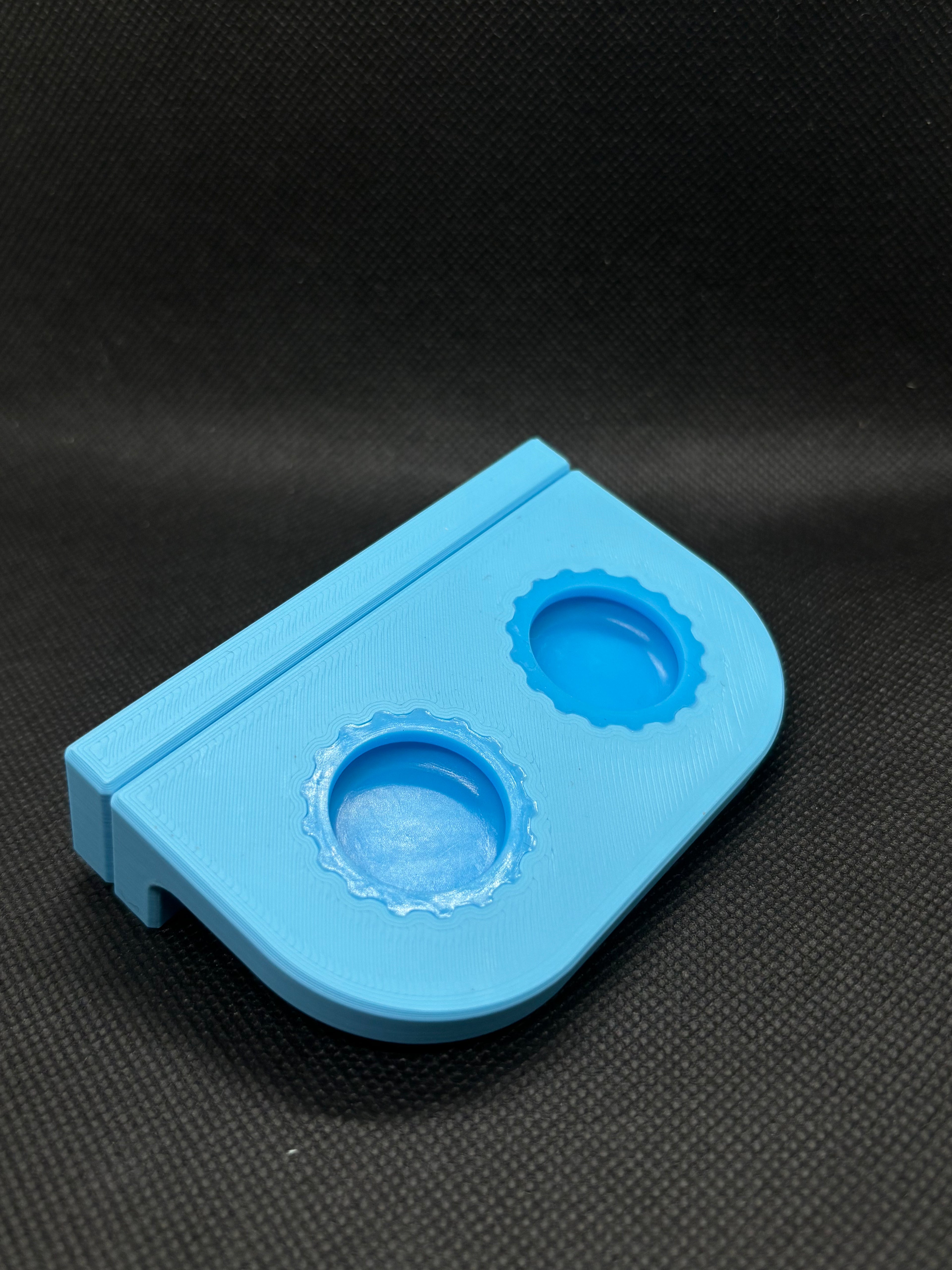 Magnetic Double Bottle Cap Feeding Ledge w/ Caps