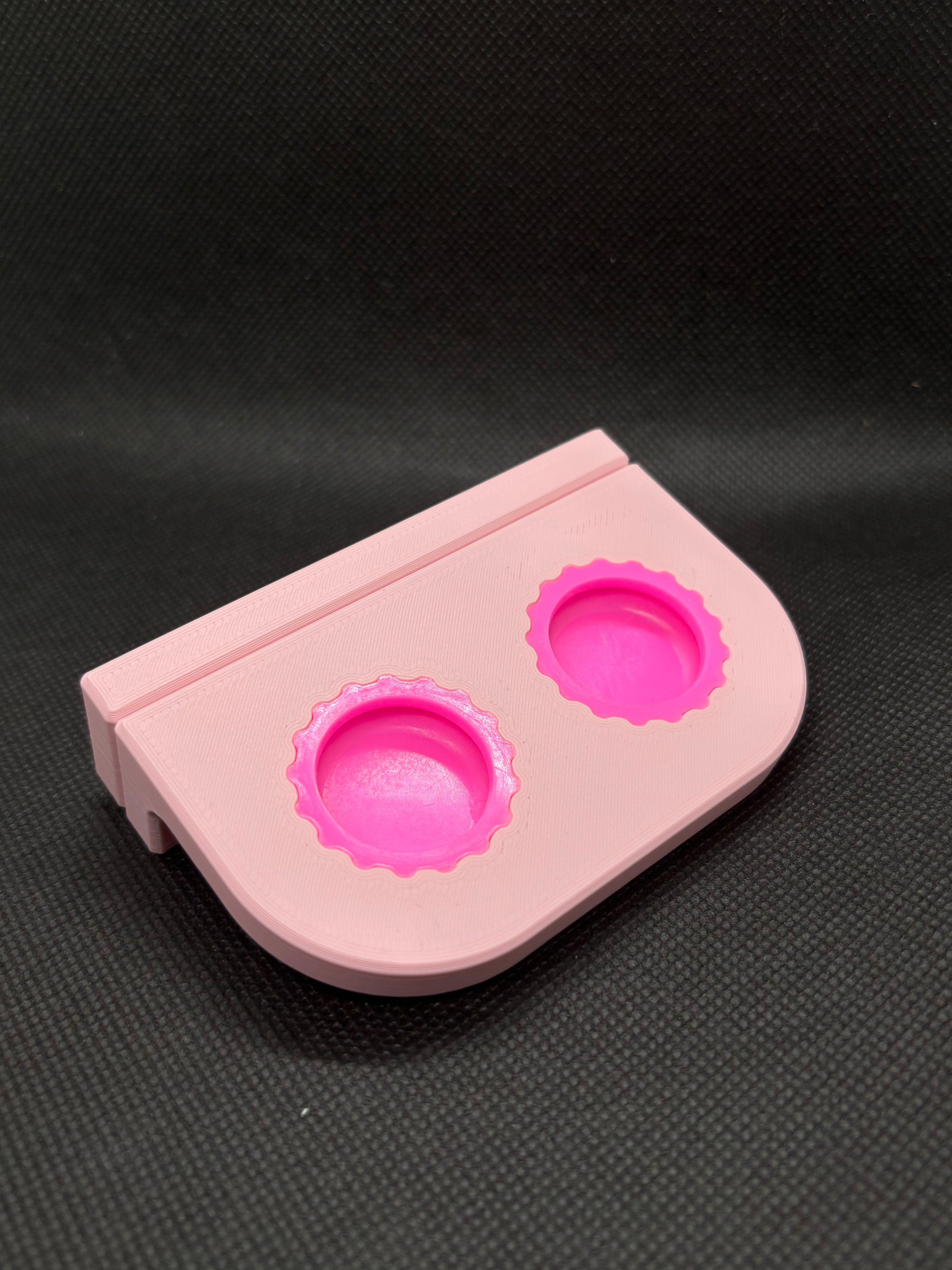 Magnetic Double Bottle Cap Feeding Ledge w/ Caps