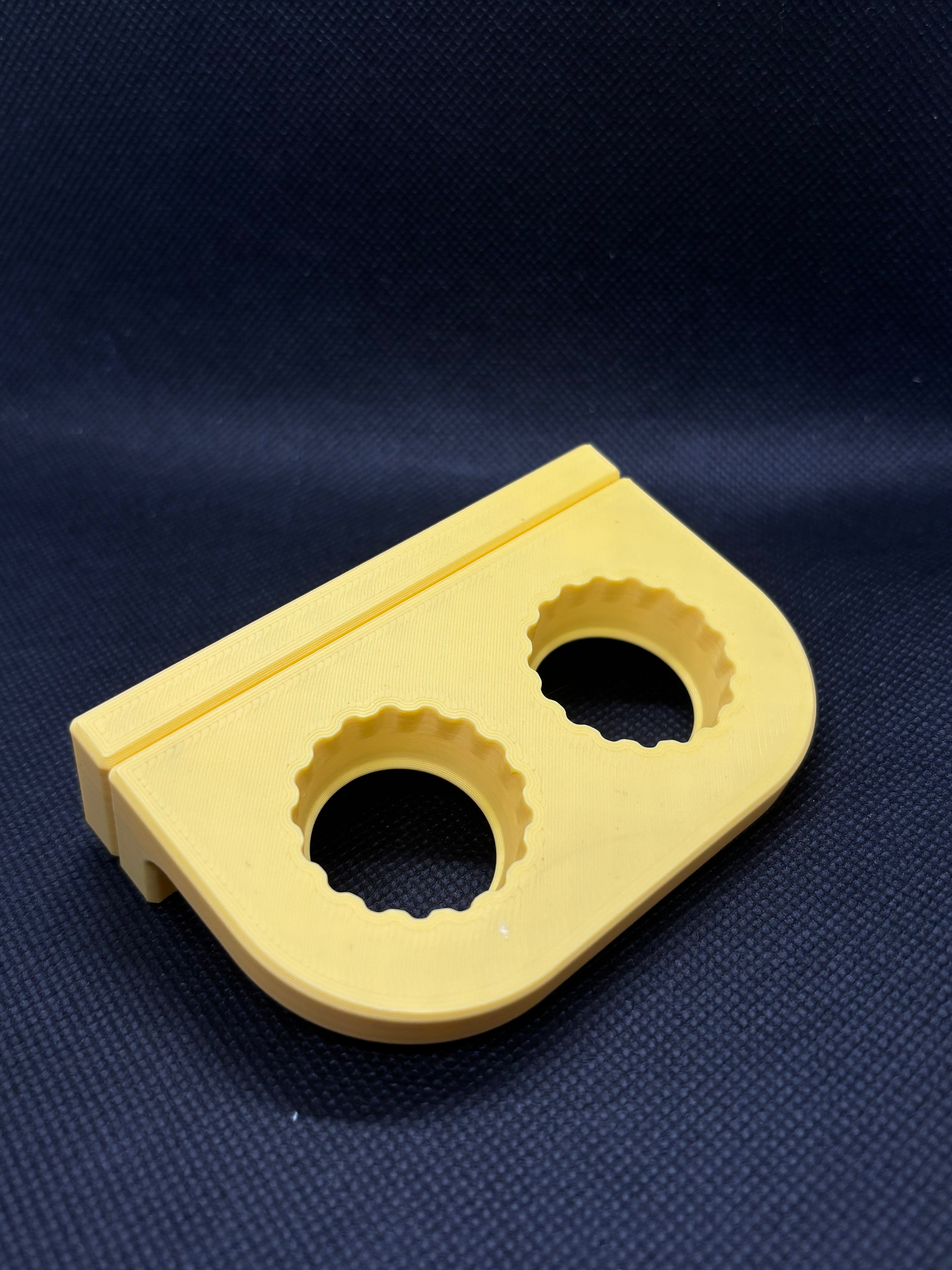 Magnetic Double Bottle Cap Feeding Ledge