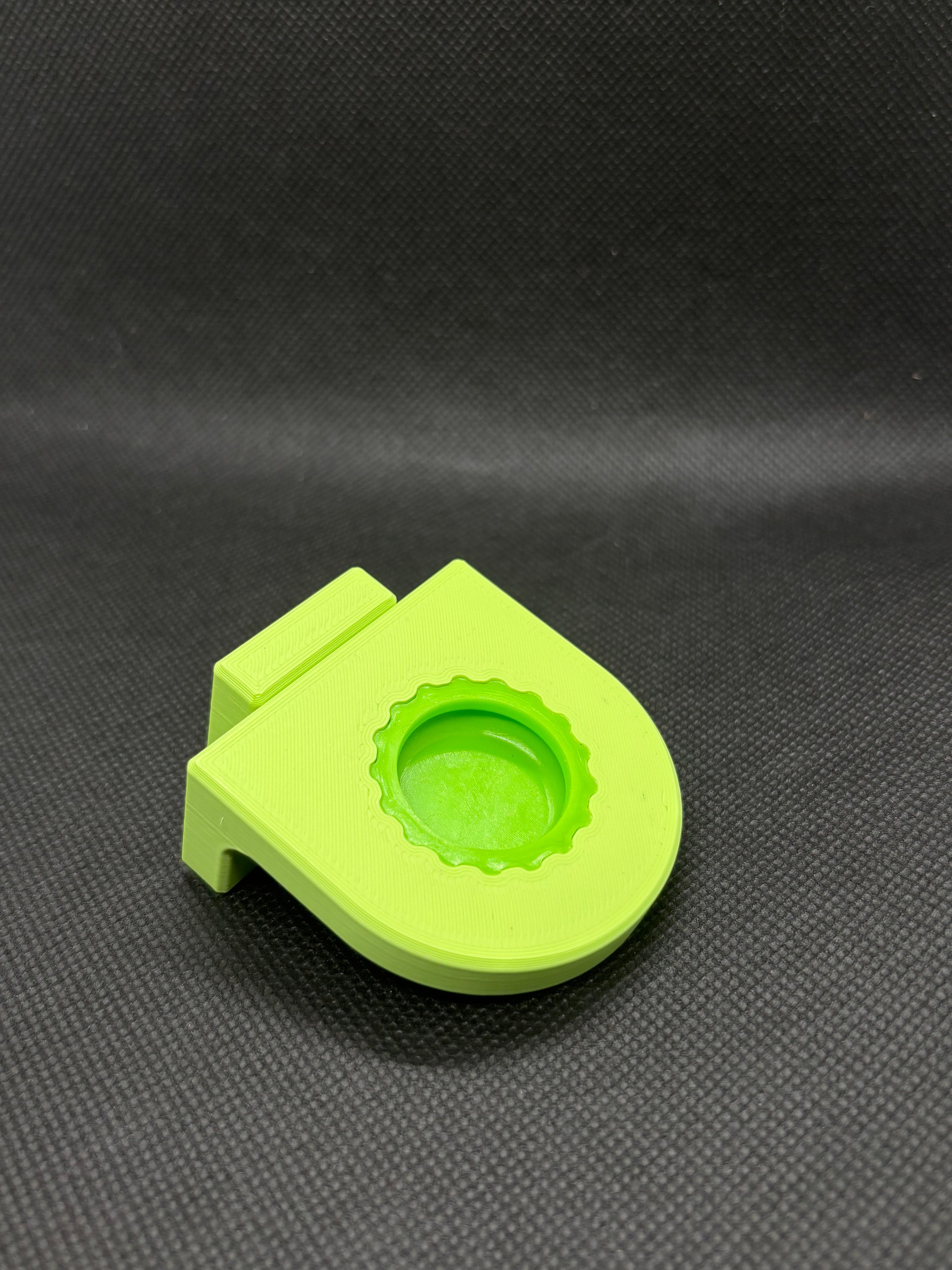 Magnetic Single Bottle Cap Feeding Ledge w/ Cap