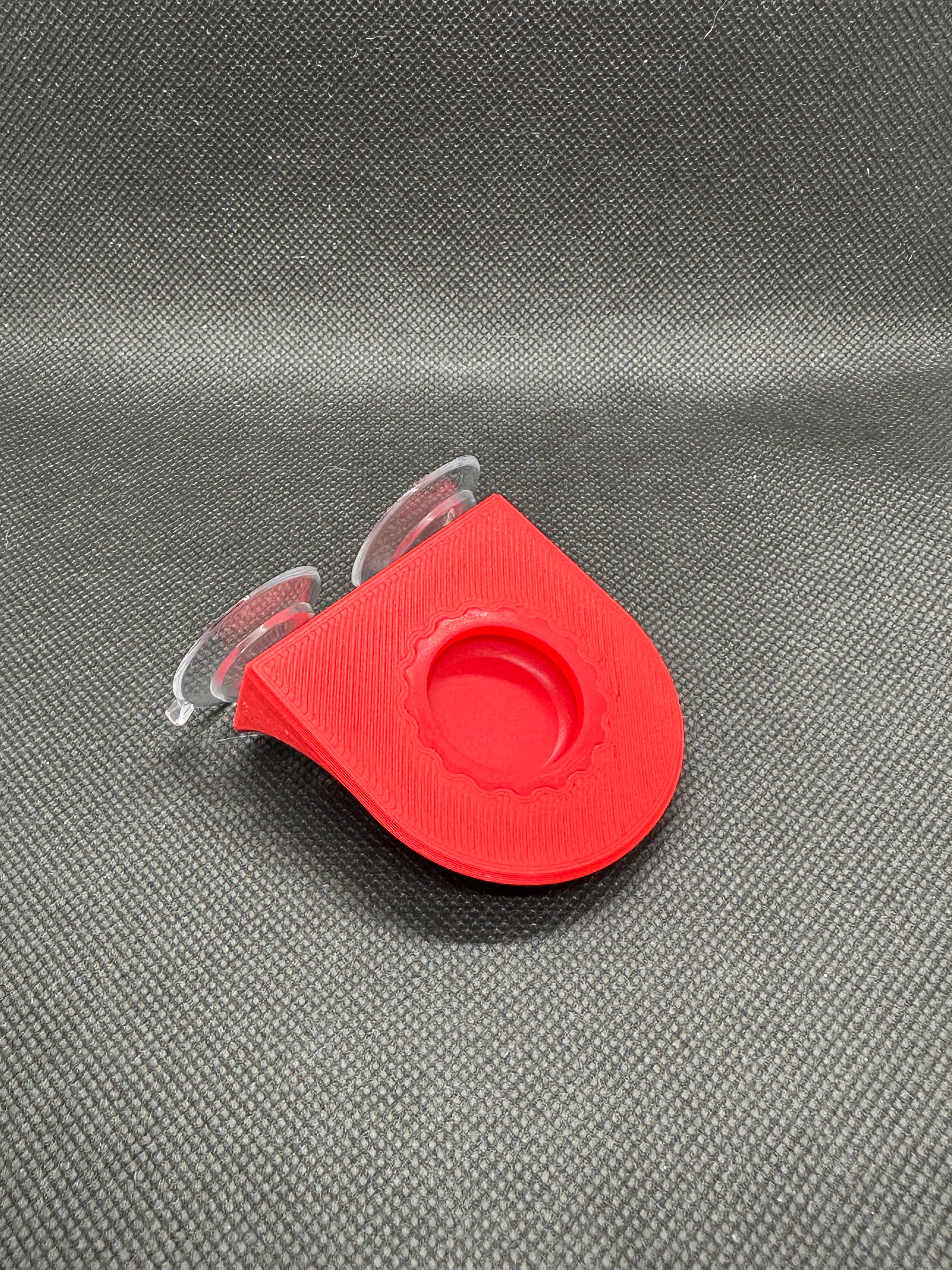 Suction Cup Single Bottle Cap Feeding Ledge w/ Cap