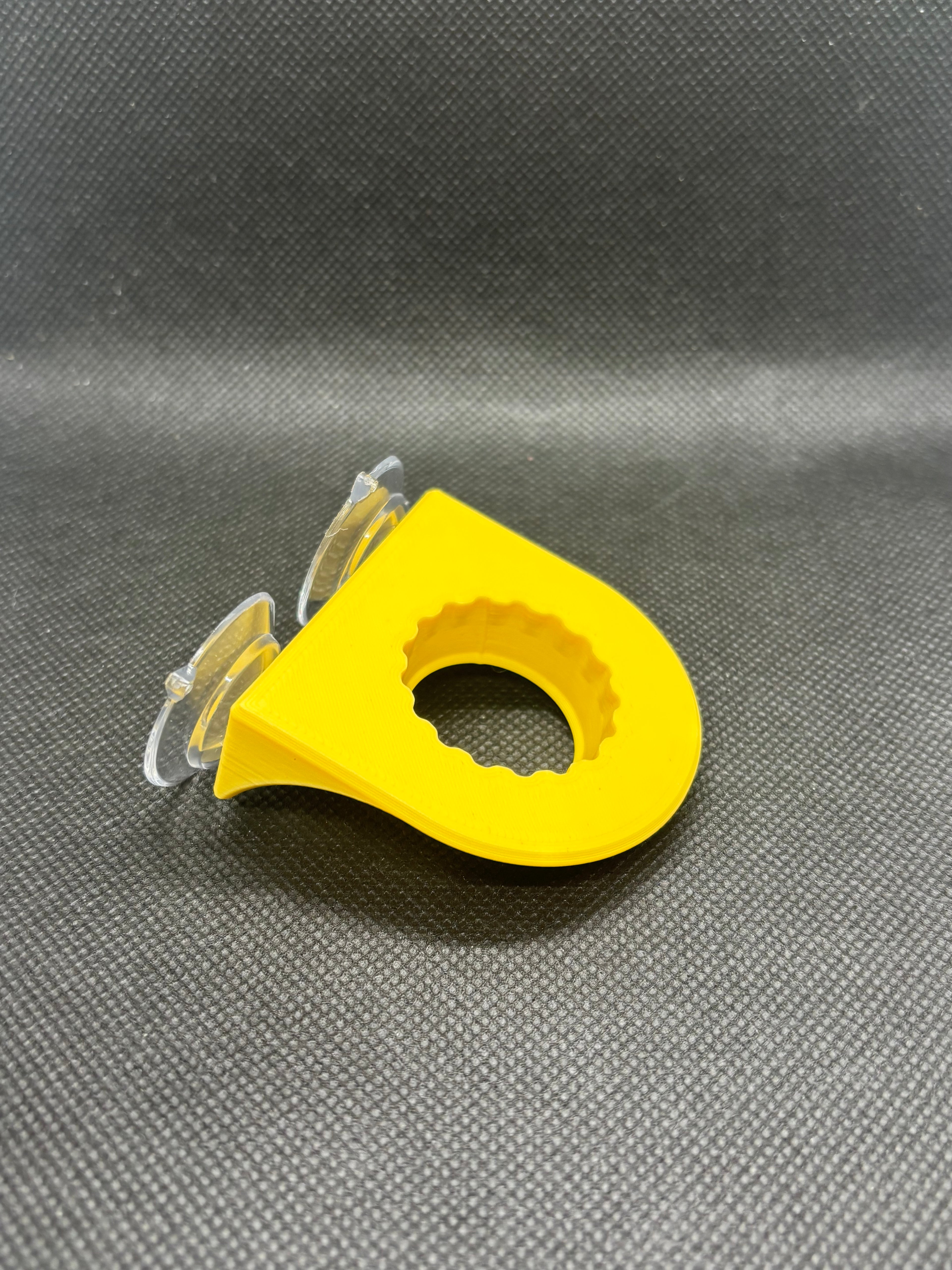 Suction Cup Single Bottle Cap Feeding Ledge